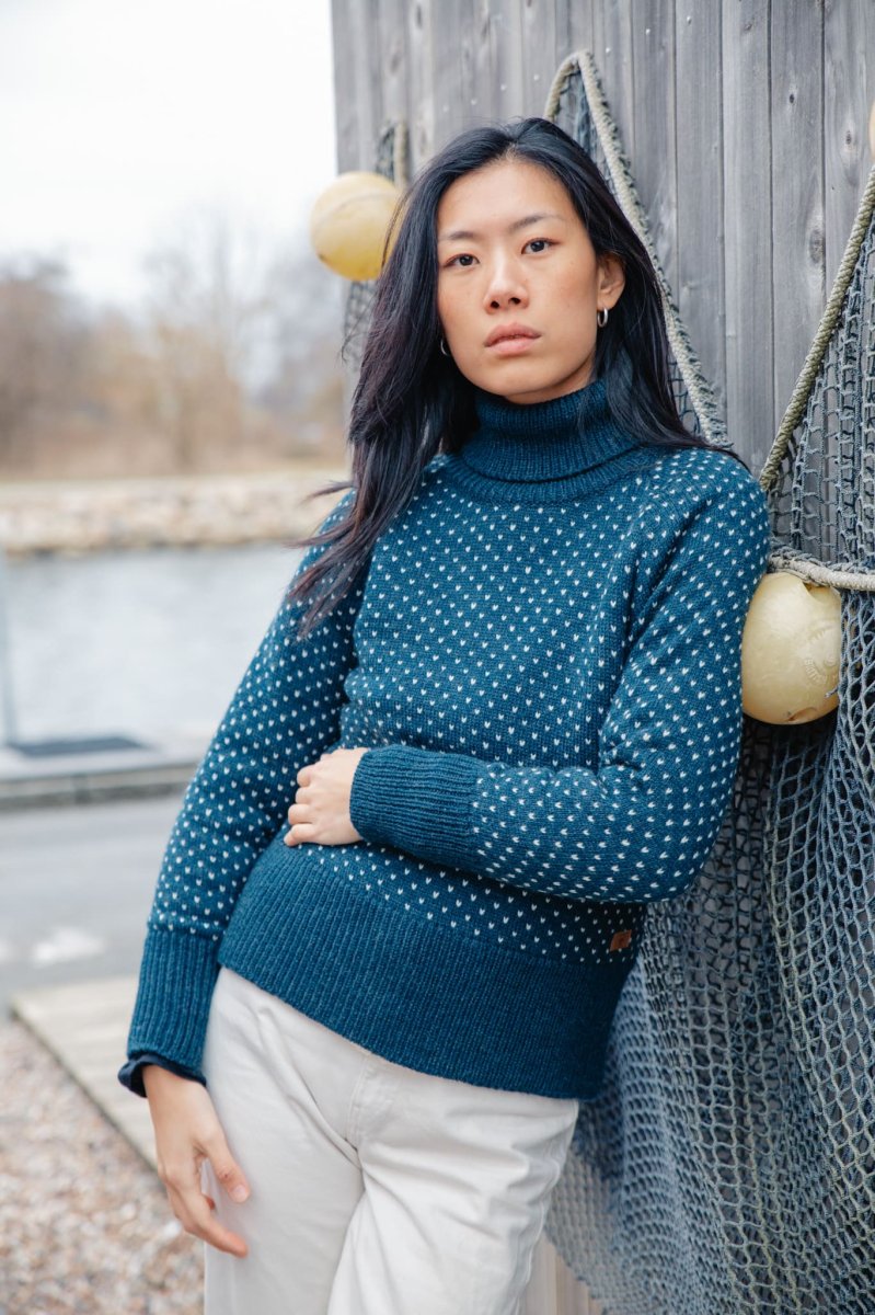 SNOWY SWEATER H.N. 26